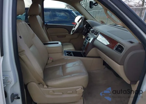 2014 Chevrolet Suburban 1500 Lt from USA, damaged, VIN 1GNSKJE72ER199206